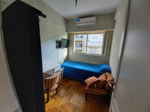 Imagen 12 de 16 de Venta- Luminoso- Departamento- Reciclado- 4 Ambientes- Caballito- 1 Cuadra De Riv.