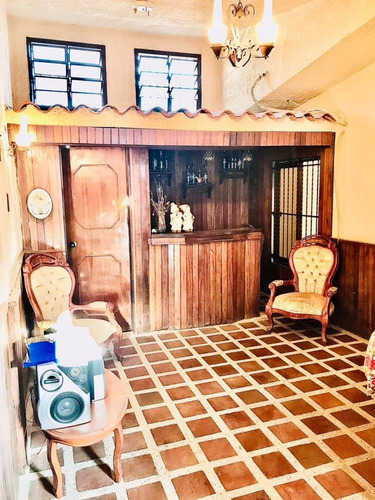 Imagen 6 de 6 de Se Vende Casa En El Morro 1 Oferta