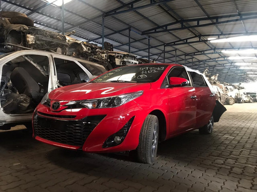 Imagem 2 de 12 de Sucata Toyota Yaris 2019/2019 Flex 110cvs Vermelho