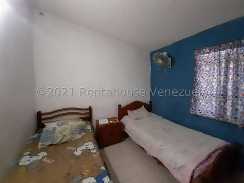 Imagen 10 de 20 de Julio Latouche Vende Casa La Esmeralda 22-7479 Jj35