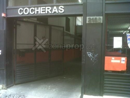 Imagen 1 de 3 de Cochera Muy Grande. Zona Congreso. Para Auto Y Moto