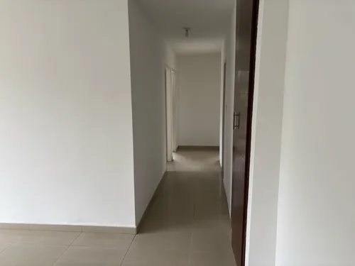 Edificio En Venta En El Ingenio Iii. Cod V8562