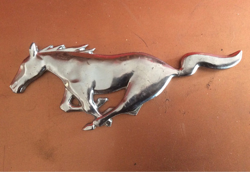 Emblema Parrilla Mustang 65/69