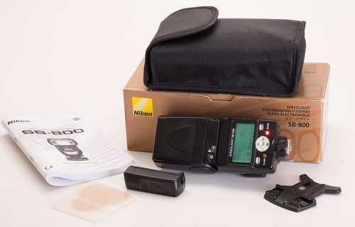 Flash Nikon Speedlight Sb800 Completo Con Caja Y Accesorios