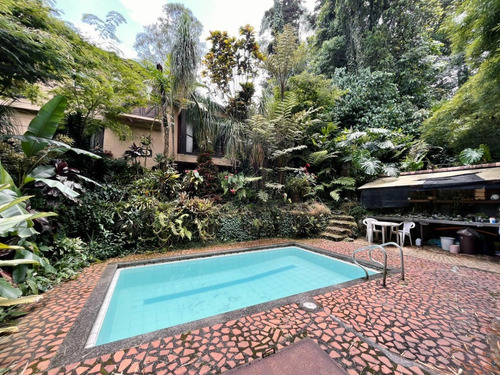 Casa En Venta En Medellin - La Visitaciã³n