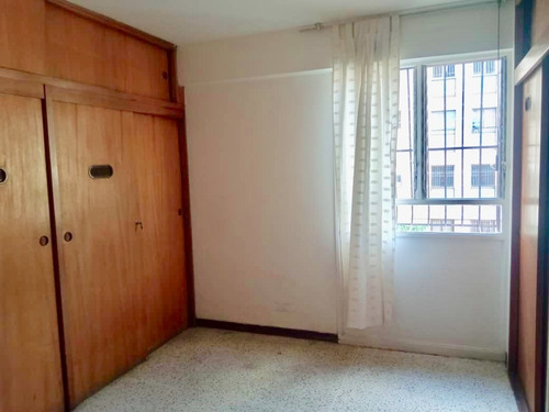 Imagen 9 de 14 de Excelente Apartamento Semi Amoblado En San José