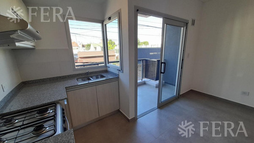 Imagen 4 de 19 de Venta De Departamento 3 Ambientes Con Cochera En Wilde (28604)