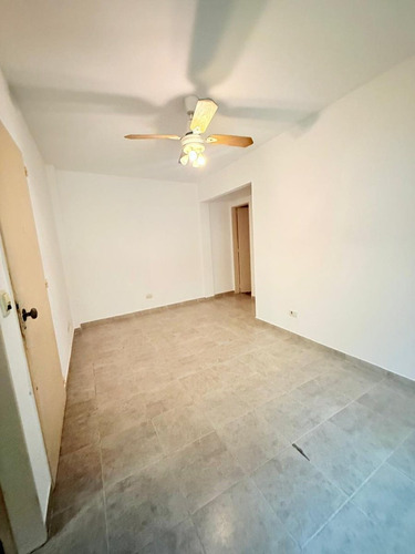 Venta Depto. 2 Amb. Parque Chacabuco