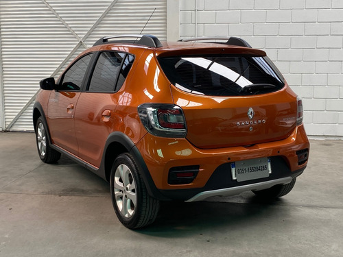 Imagen 3 de 19 de Renault Sandero Stepway Privilege 2018 1.6 Gnc * Financio *