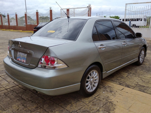 Imagen 7 de 18 de Mitsubishi Lancer Touring - Automatica