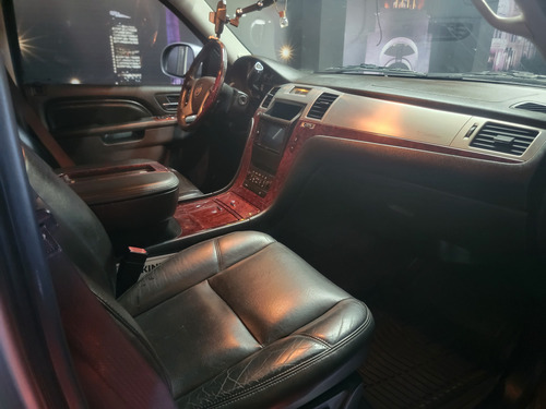 Cadillac Escalade 6.2 Paq P Plinum 4x4 At