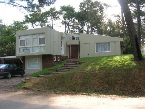 Vendo Hermosa Casa En Pinamar Del Tiburon Zona Iglesias