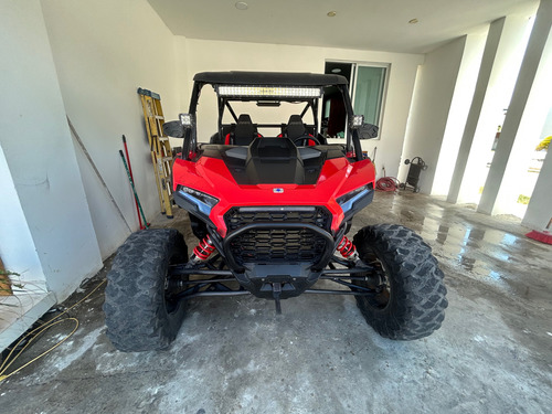 Rzr Xp 1000 Ultimate Año 2024 Color Gris Con Rojo