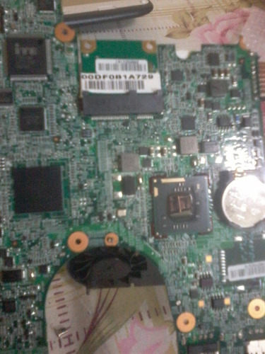 Imagem 2 de 4 de Placa Mãe Peças De Computadores