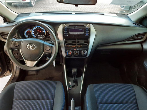 Imagem 10 de 12 de Yaris 1.5 16v Flex Sedan Xl Live Multidrive