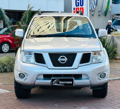 Nissan Frontier 2.5 S Cab. Dupla 4x4 4p