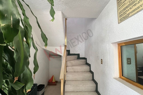Colegio En Venta Plutarco, Iztaccihuatl Sur, Iztacalco.
