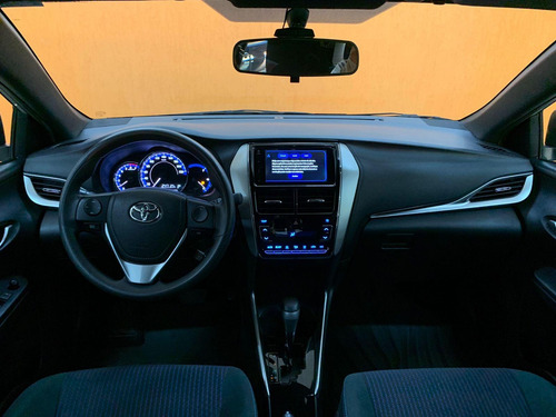 Imagem 11 de 13 de Toyota Yaris 1.3 Xl Cvt (flex)