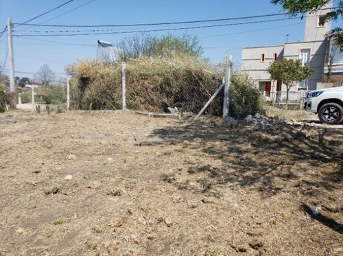 Lote En Villa Del Lago 1050m2