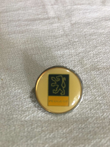 Pin Prendedor Peugeot Metal Y Acrílico