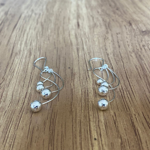 Imagen 5 de 8 de Aretes Largos De Plata .925 Figuras Bolitas Mujer Agálea