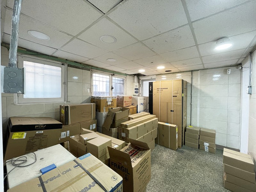Oficinas Jardin Infantil Clinicas, Notarias Cultos, Ñuñoa