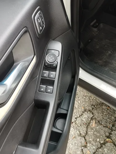 Ford Escape TITANIUM HEV TP 2500CC 4X4