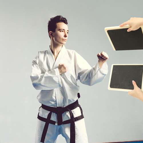 Equipo De Entrenamiento De Taekwondo Con Especialidad En La