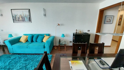 Tejada. Impecable 2d+2b+2e+1bd+cocina Cerrada Independiente