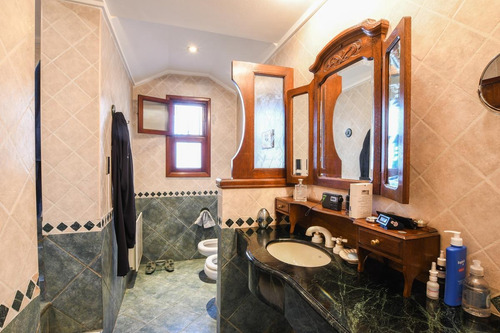 Imagen 23 de 30 de Casa De 5 Dormitorios En Venta Con Pileta En Fisherton Rosario