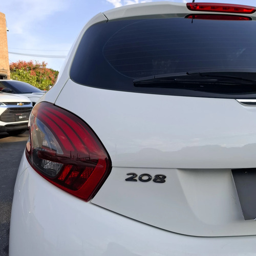 Peugeot 208 1.2 ACTIVE 12V FLEX 4P MANUAL