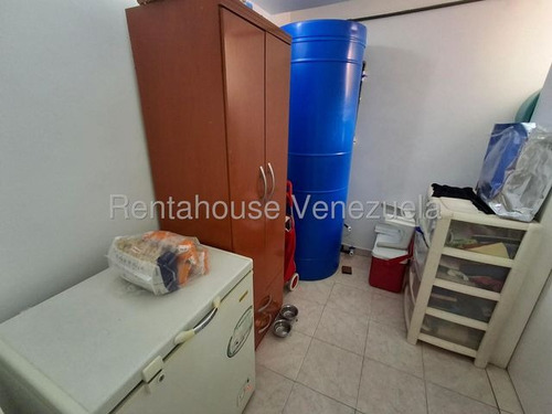 Jean Pavon Tiene Hermoso Apartamento En Venta En El Este De Barquisimeto Lara 2 1 0 5 9