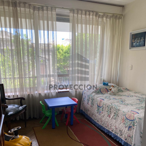 Imagen 8 de 10 de Gran Apartamento En Plena Avenida