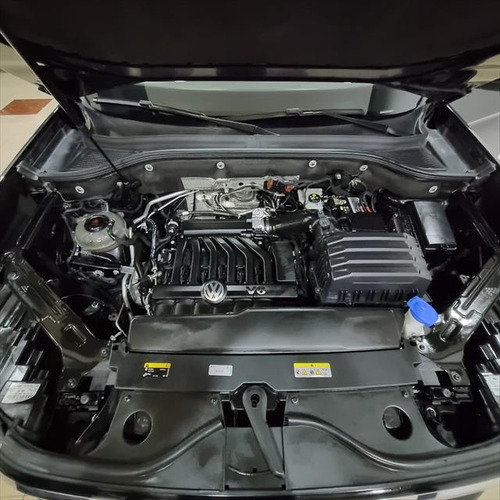 Volkswagen Cross Sport 3.6 R-Line At