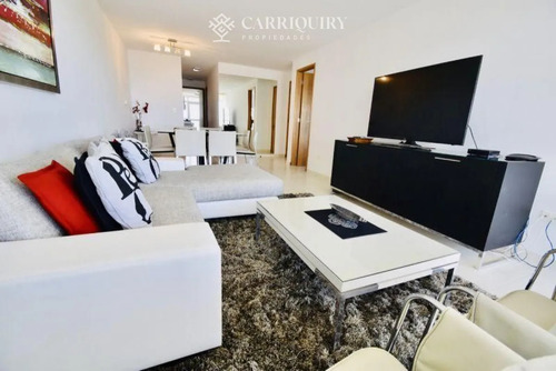 Apartamento En Alquiler Temporario Playa Mansa 2 Dormitorios Seasons Tower