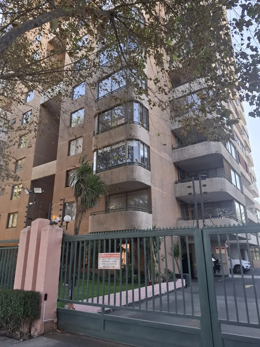 Imagen 1 de 30 de Espectacular Penthhouse En Jj Vallejos Esq. Plaza El Llano