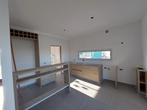 Imagen 7 de 25 de Casa Al Lago En Venta En El Canton!