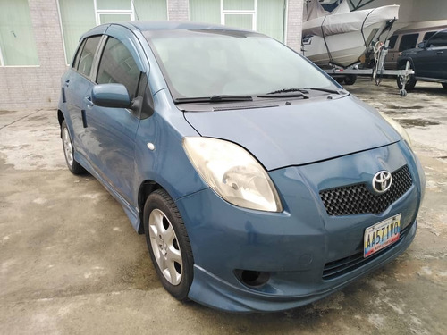 Imagen 3 de 13 de Toyota Yaris Automatico