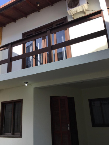 Aluguel Temporada Praia Ingleses-florianópolis-duplex 2 Dorm- 2smart Tv Com Filmes De 5 Telecines E Amazon Video-split-wifi
