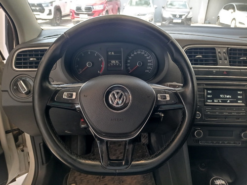 Imagen 14 de 17 de Volkswagen Polo 1.6 16v