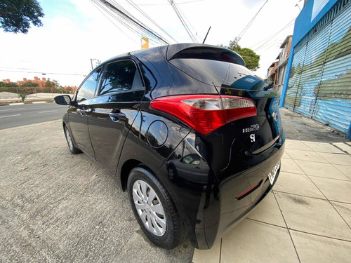 Imagem 5 de 16 de Hyundai Hb20 2014 1.0 Comfort Flex 5p