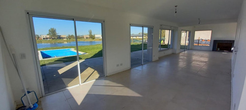 Imagen 8 de 26 de Casa En Venta El Canton