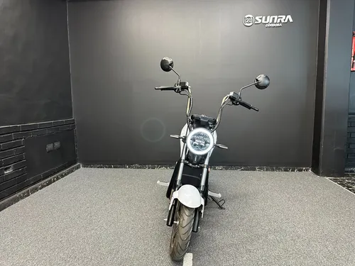 Moto Eléctrica Sunra Miku Max 2025