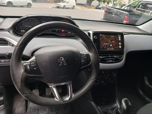 Peugeot 208 1.5 Allure Touchscreen