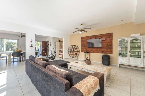 Casa En El Barrio Privado Los Arenales - Ingeniero Maschwitz - Escobar