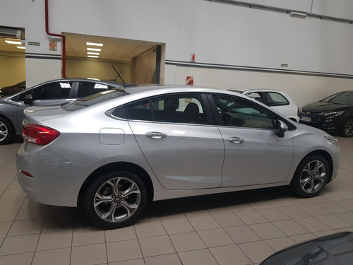 Imagen 13 de 25 de Chevrolet Cruze 4 Puertas Premier 2023 Go