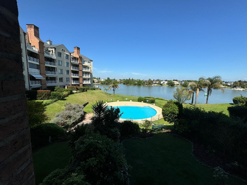 Excelente Departamento Amoblado, Impecable, Vista Al Lago