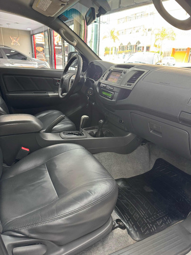Toyota Hilux 2.7 Srv Cab. Dupla 4x4 Flex Aut. 4p
