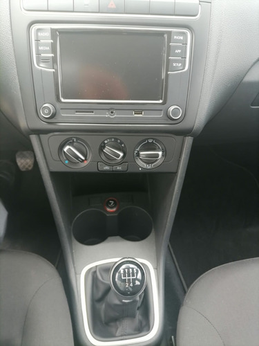 Imagen 6 de 13 de Volkswagen Polo Comfortline Plus Std 2020