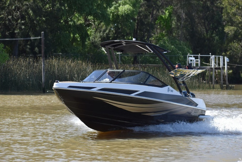 Imagen 1 de 15 de Lancha Geuna F170 Wakeedition Con Mercury 90hp 4 Tiempos